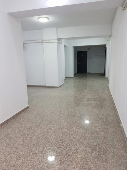 Apartament cu 2 camere decomandat în Mihai Bravu