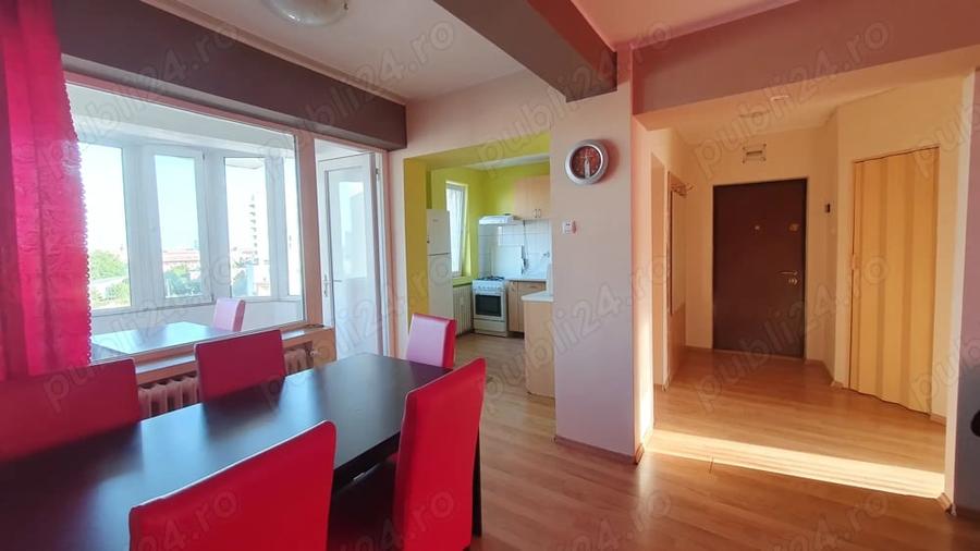 Apartament cu 4 camere semidecomandat în Circumvalațiunii