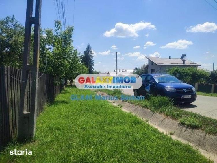 Teren de 4700 mp, în Izvoarele
