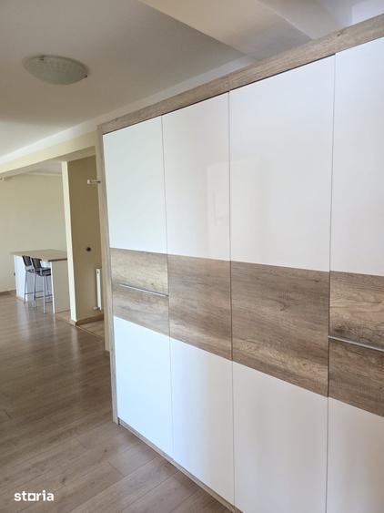 Apartament cu 3 camere în Cetate