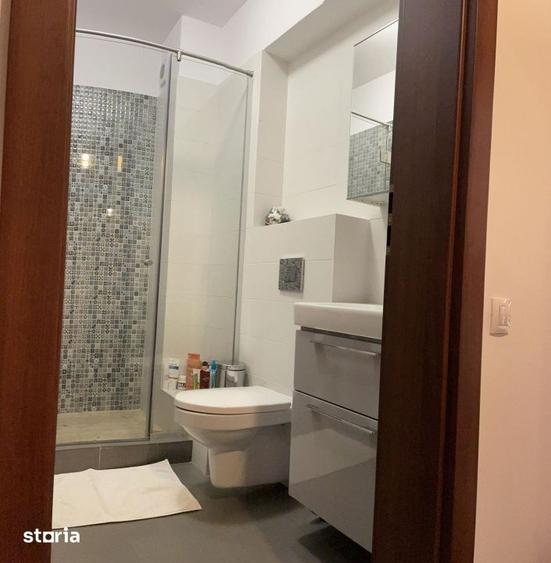 Apartament cu 3 camere decomandat, mobilat în Aviației