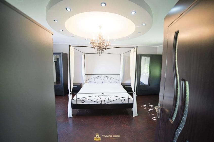 Casă cu 4 camere în Central
