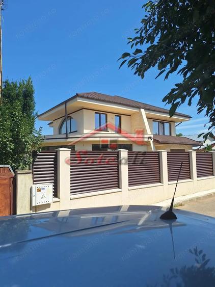 Casă cu Teren 783 Mp în Cornu