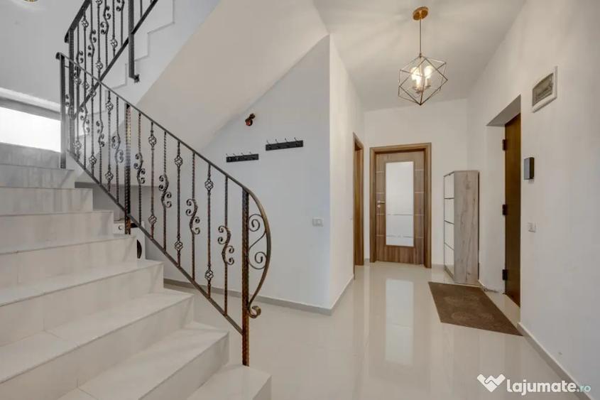 Apartament cu 4 camere decomandat, mobilat în Dobroești