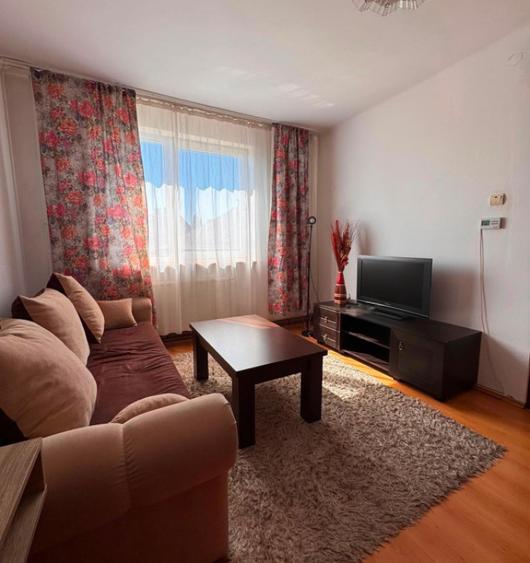 Apartament cu 2 camere semidecomandat în Gară