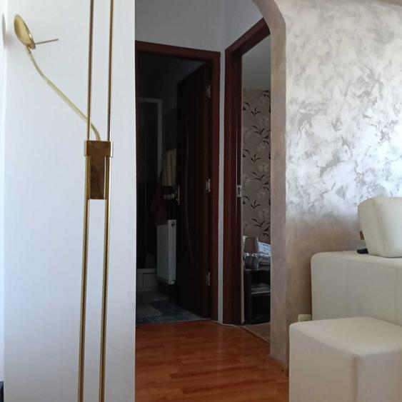 Apartament cu 4 camere decomandat în Unirii Sud