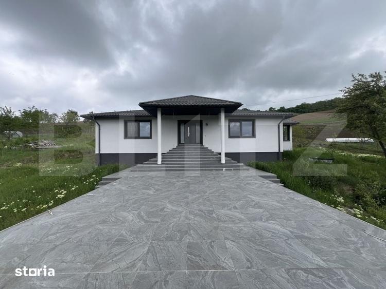 Casă cu 3 camere cu Teren 2600 Mp în Râciu
