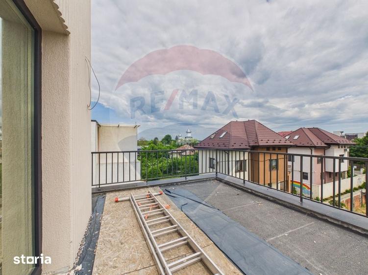 Casă cu 8 camere cu Teren 300 Mp în Gara de Nord
