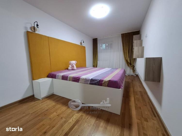 Apartament cu 4 camere decomandat în Central