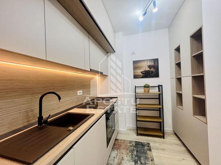 Apartament cu 2 camere semidecomandat, mobilat în Torontalului