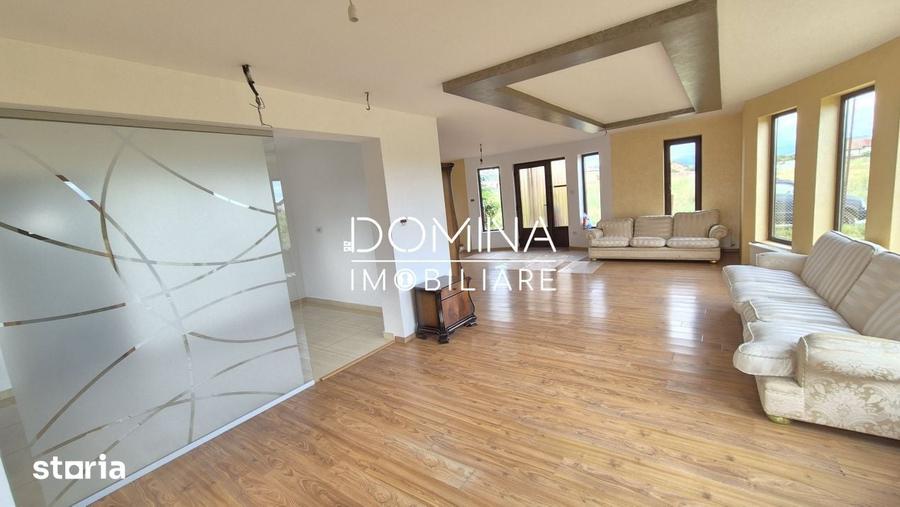 Casă cu 6 camere cu Teren 300 Mp în Central
