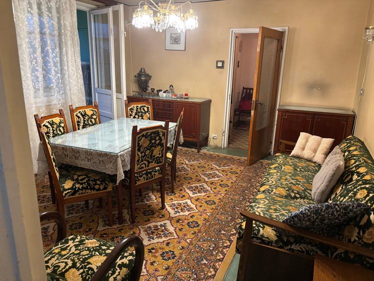 Apartament cu 3 camere semidecomandat, mobilat în Drumul Taberei — fotografia 3