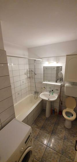 Apartament cu 2 camere decomandat în 1 Mai