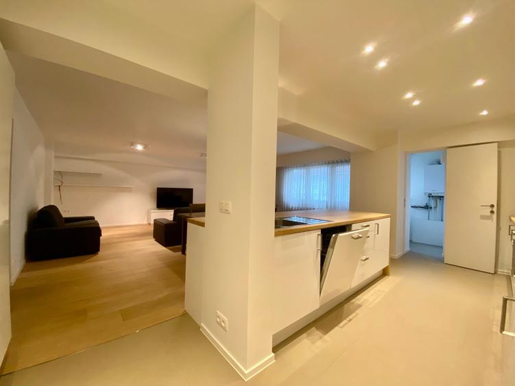 Apartament cu 3 camere decomandat în Nord-Est