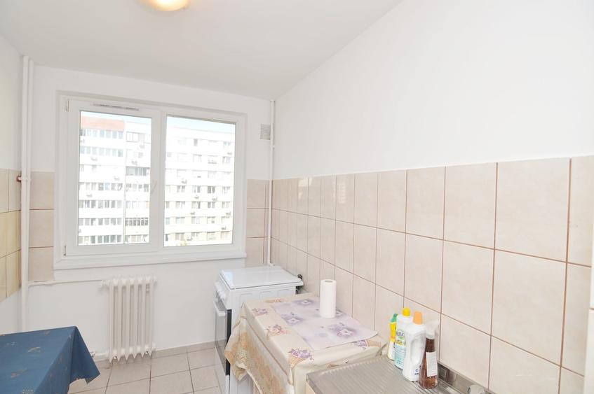 Apartament cu 2 camere decomandat în Lacul Tei