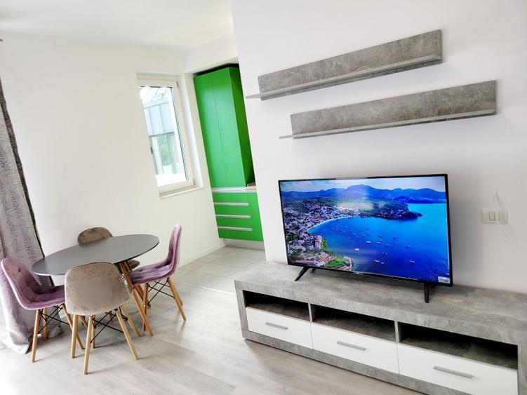 Apartament cu 2 camere decomandat în Dumbrăvița