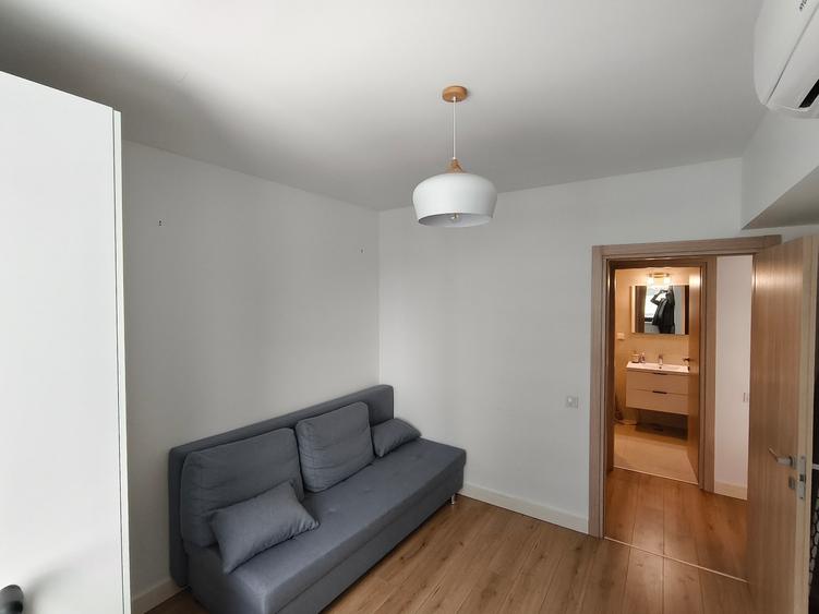 Apartament cu 3 camere decomandat, mobilat în Pipera