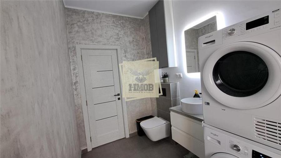 Apartament cu 3 camere decomandat, mobilat în Exterior Sud