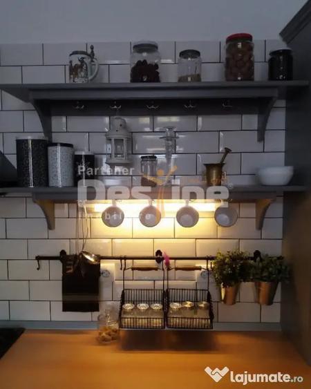 Apartament cu 4 camere decomandat în Central