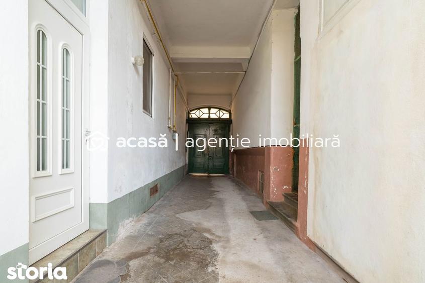 Apartament cu 4 camere, mobilat în Central