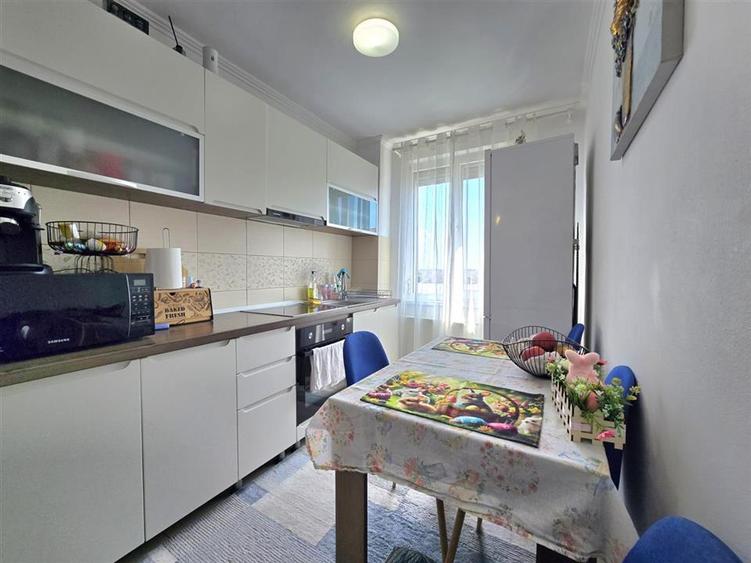 Apartament cu 2 camere semidecomandat în Iosia-Nord