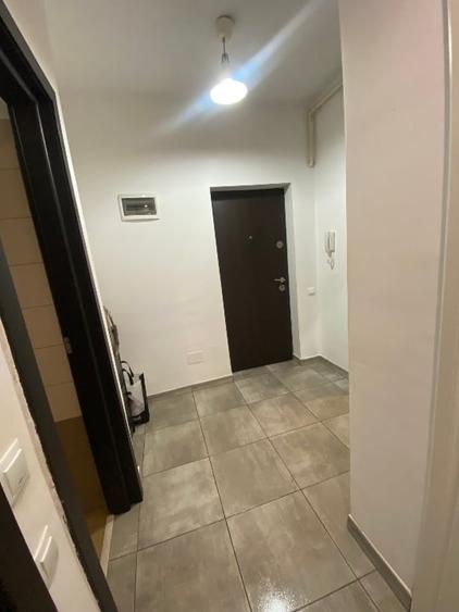 Apartament cu 2 camere decomandat, mobilat în Brâncoveanu