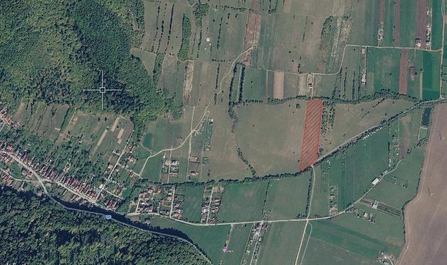 Teren de 10900 mp, în Vulcan