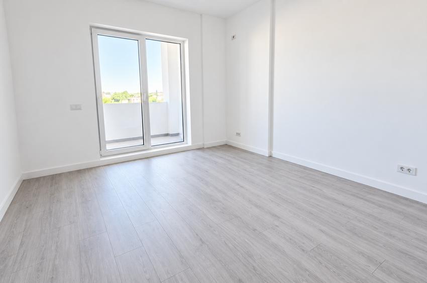 Apartament cu 2 camere semidecomandat în Sud