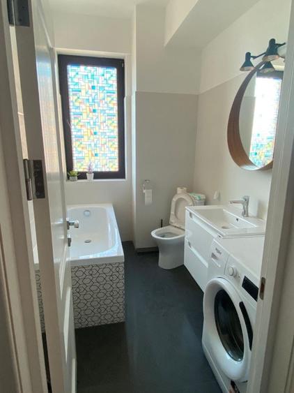 Apartament cu 2 camere decomandat în Ipotești