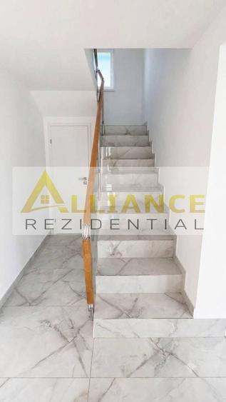 Casă individuală cu 4 camere cu Canalizare în Berceni
