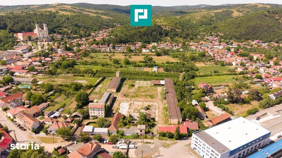 Spațiu comercial, de 700 mp, în Central