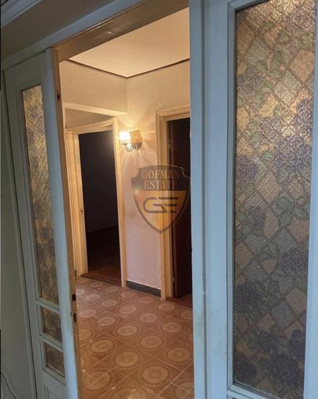 Apartament cu 3 camere decomandat în Tomis II