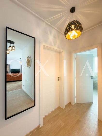 Apartament cu 2 camere semidecomandat, mobilat în Aradului