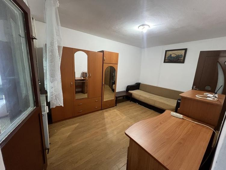 Garsonieră în Rovine