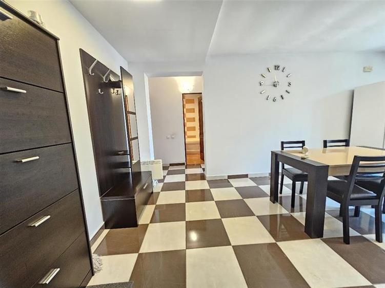 Apartament cu 2 camere decomandat, mobilat în 7 Noiembrie