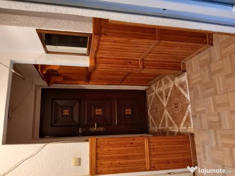 Apartament cu 2 camere decomandat în