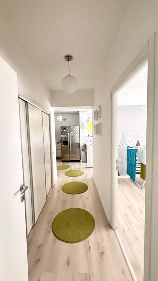 Apartament cu 3 camere semidecomandat în Ultracentral