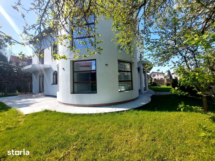 Casă cu 6 camere cu Teren 719 Mp în Ghencea
