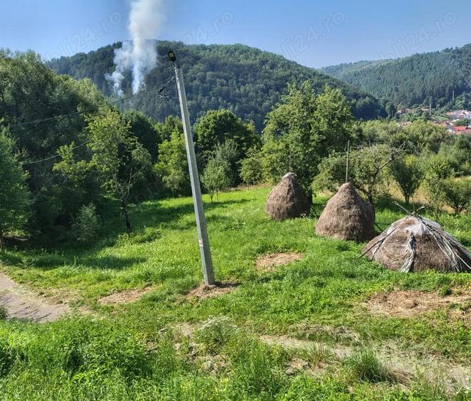 Teren de 2800 mp, în Văliug