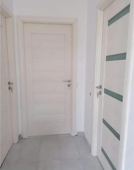 Casă cu 5 camere în Roșu