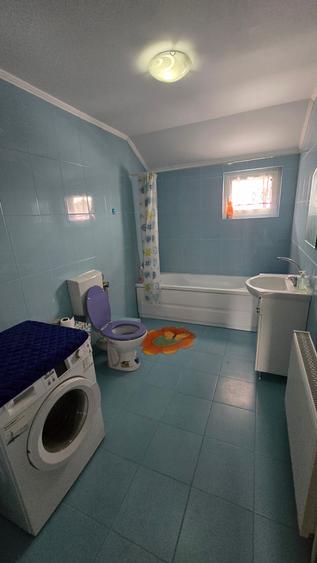Casă individuală cu 4 camere cu Canalizare în Clinceni