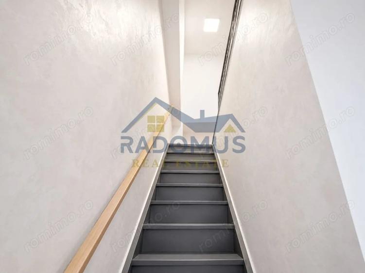 Casă cu 10 camere cu Teren 232 Mp în Ultracentral