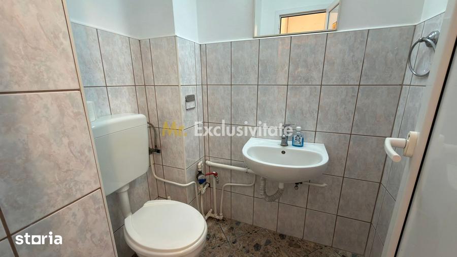 Spațiu comercial, de 50 mp, în Central