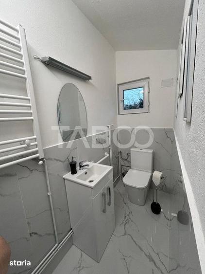 Casă cu 4 camere cu Teren 240 Mp în Șura Mare