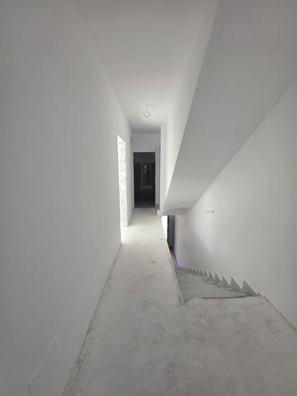 Duplex cu 5 camere cu Canalizare în Bragadiru