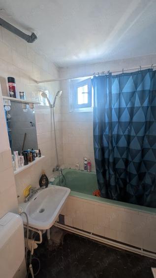 Apartament cu 2 camere semidecomandat în Sud