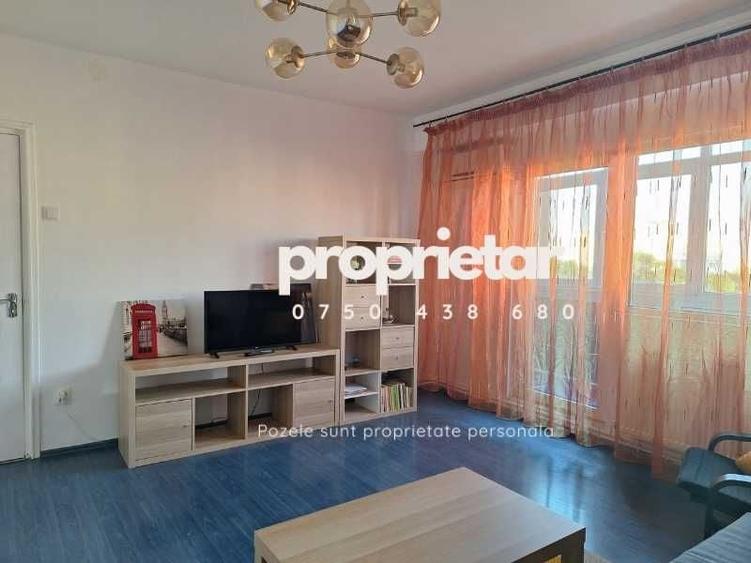Apartament cu 3 camere decomandat în Costin Georgian