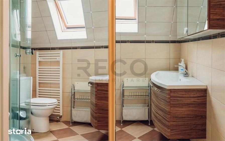 Casă cu 6 camere cu Teren 1397 Mp în Sânmartin
