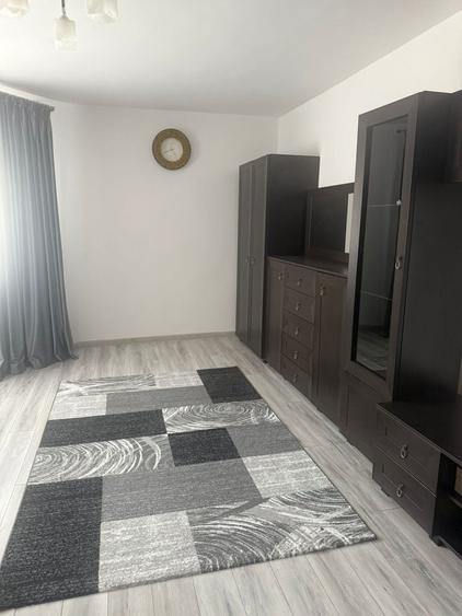 Apartament cu 2 camere decomandat în Gârlești