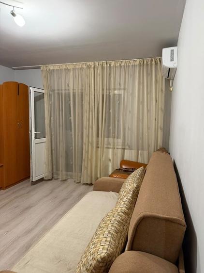 Apartament cu 2 camere semidecomandat în Brazda lui Novac